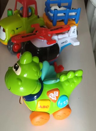 Lote 3 Giocattoli: Trattore, Elicottero, Dinosauro