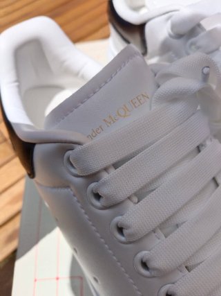 Alexander McQueen Zapatillas Blancas y Negras