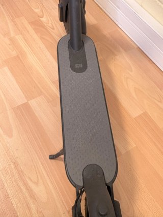 Xiaomi Mi Electric Scooter Essential