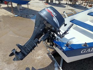 Barco 4m con motor 15cv 4T