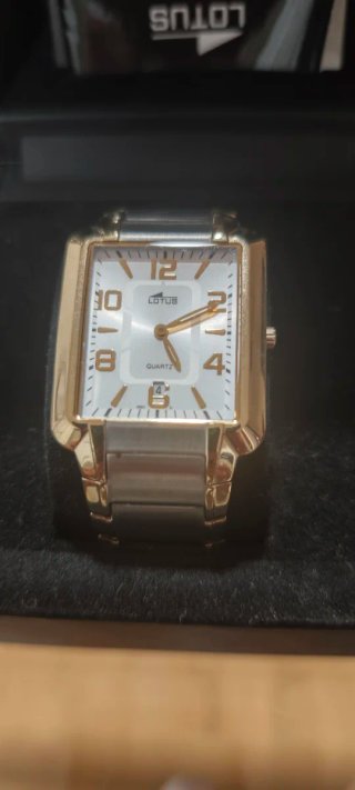 Reloj Lotus Hombre Cuarzo Dorado
