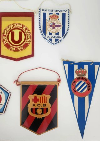 Banderines de equipos de fútbol