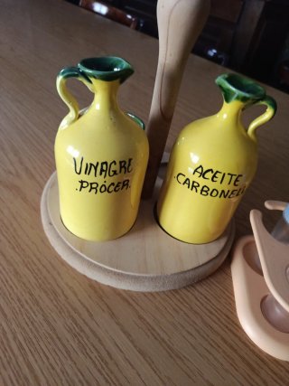 Juego especieros vinagre y aceite y especies