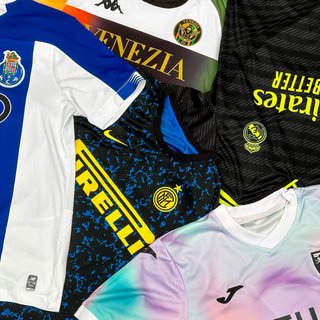 Caixa surpresa camisolas desporto