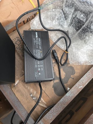 Cargador SANS AC/DC 60V 4.5A