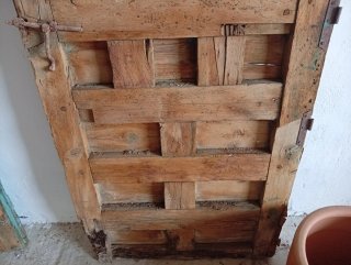 Puerta antigua madera y clavos 190x87cm
