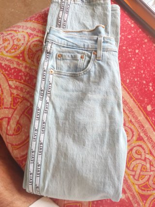 Pantalón Levis Vaquero con Logo Lateral