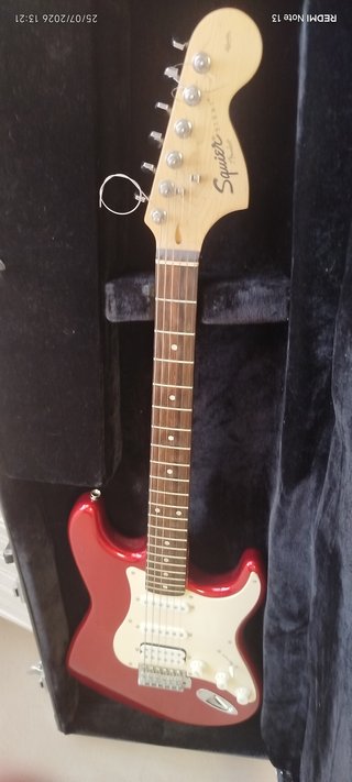 GUITARRA ELECTRICA SQUIER FENDER