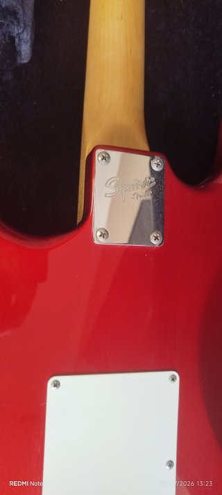 GUITARRA ELECTRICA SQUIER FENDER