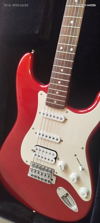 GUITARRA ELECTRICA SQUIER FENDER