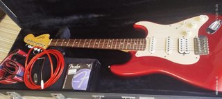 GUITARRA ELECTRICA SQUIER FENDER