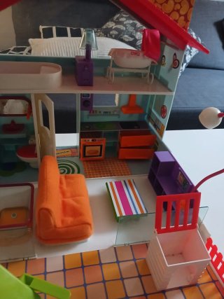 Casa con asa Barriguitas