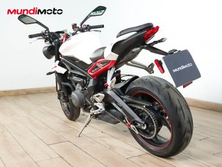TRIUMPH STREET TRIPLE 765 R
