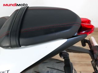 TRIUMPH STREET TRIPLE 765 R