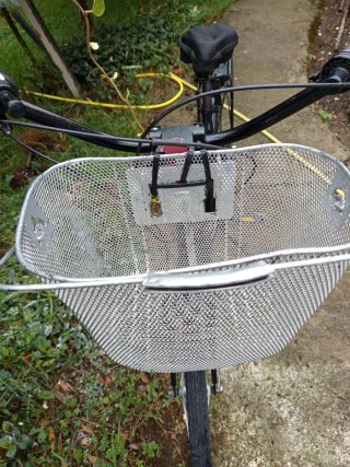 Bicicleta de paseo negra