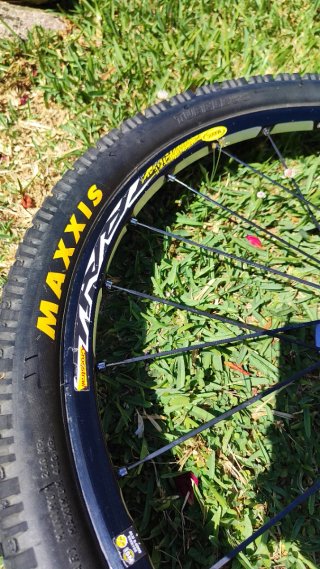 Llanta Mavic 26 con disco