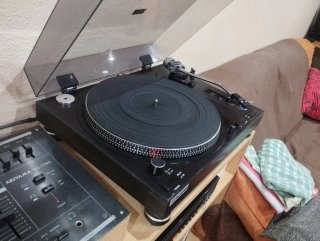Platos DJ profesional Musicson, y mesa de mezclas