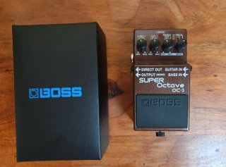 Octavador polifónico Boss Super Octave OC-3