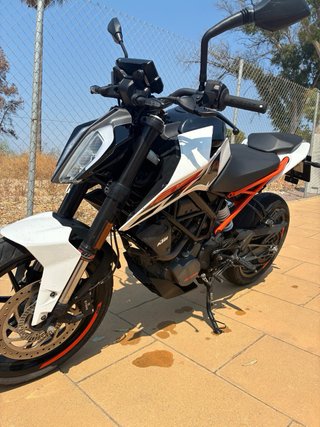 KTM Duke 125