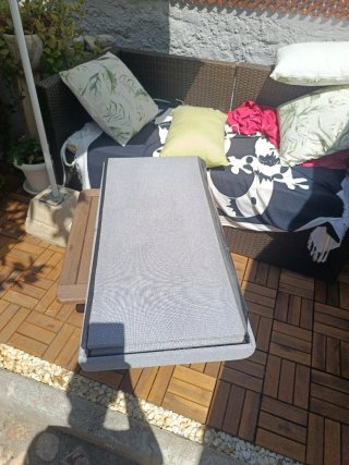 Baúl de almacenamiento gris tela y ratán