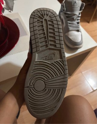 Air Jordan 1 Mid Talla 43