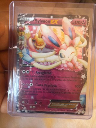 Carta Pokémon Sylveon EX Básica