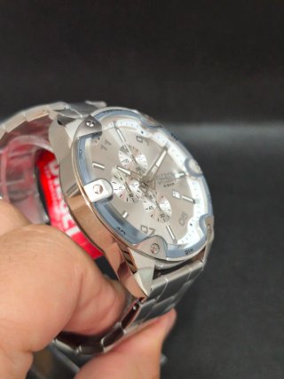 Reloj Diesel Spiked DZ4677 Cronógrafo Plateado