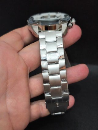 Reloj Diesel Spiked DZ4677 Cronógrafo Plateado