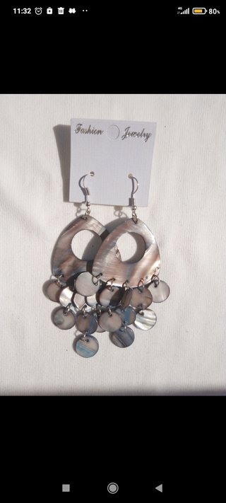 Pendientes de conchas multicolor