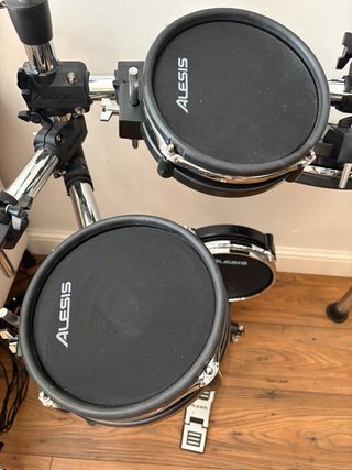 Batería Electrónica Alesis Command Mesh Kit