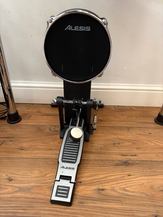 Batería Electrónica Alesis Command Mesh Kit