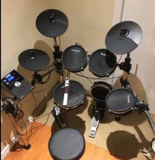 Batería Electrónica Alesis Command Mesh Kit