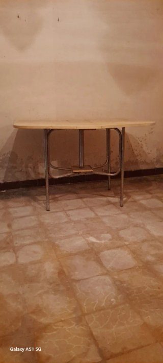 Mesa de cocina madera y metal