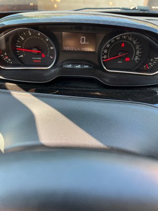 Peugeot 208 2014