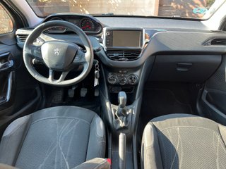 Peugeot 208 2014