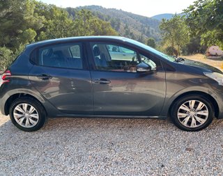 Peugeot 208 2014