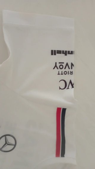Camiseta Oficial Mercedes-AMG Escudería