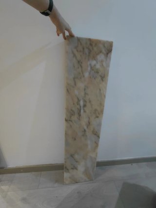 Pieza de mármol 114x28 cm