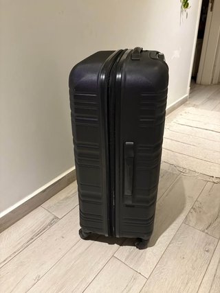 Maleta Rígida 23kg con Ruedas