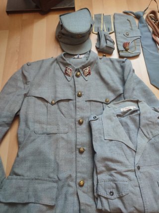 Lote uniformes militares españoles antiguos