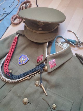 Lote uniformes militares españoles antiguos