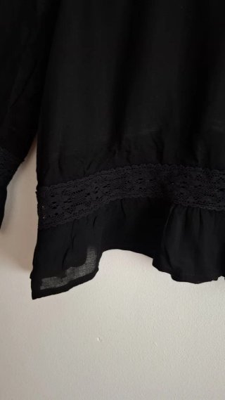 BLUSA NEGRA