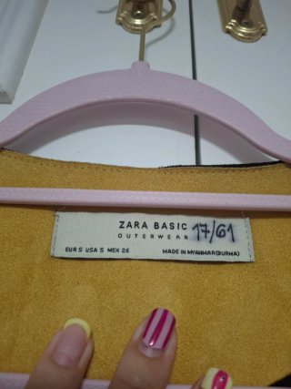 Chaqueta Zara ante mostaza Talla S