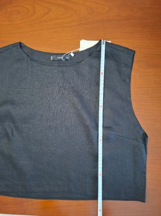 Top crop lino negro Mango