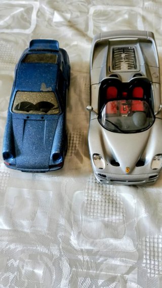 Modellini Ferrari e Porsche Bburago 1:24