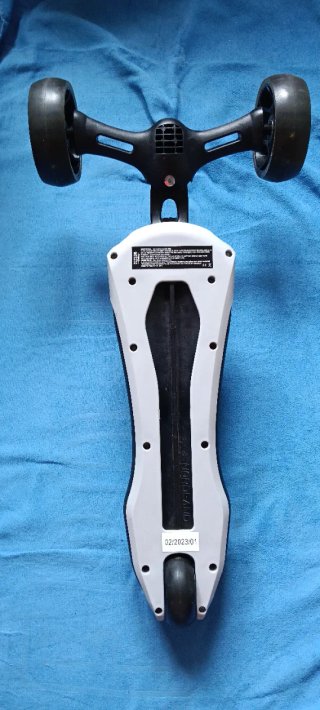 Patinete Olsson Alien 3 Ruedas sin mango 4