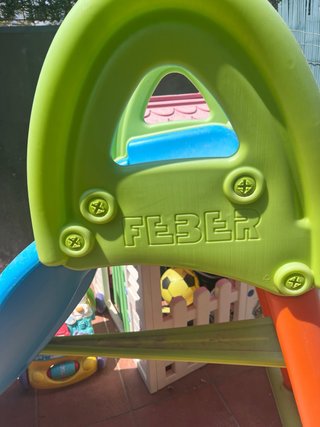 Tobogán infantil azul y naranja