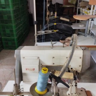 Máquina de coser PFAFF 591