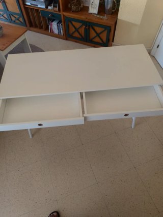 Escritorio blanco acero y madera , peso 23 k