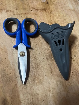Tijeras de electricista Alyco con funda